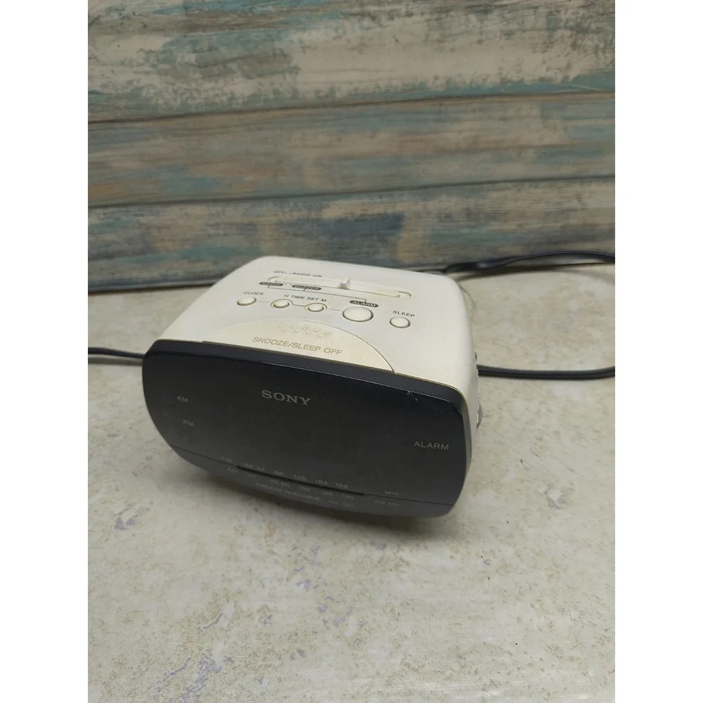 Sony Dream Machine ICF-C111 AM/FM Alarm‎ Clock Radio White